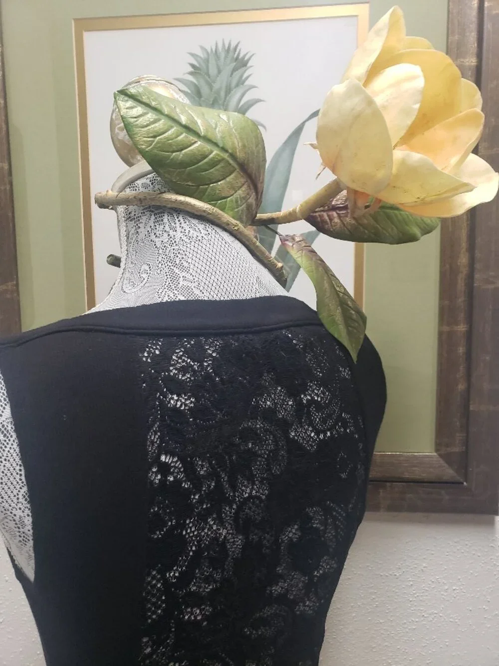 BEBE  vtg  top, black med